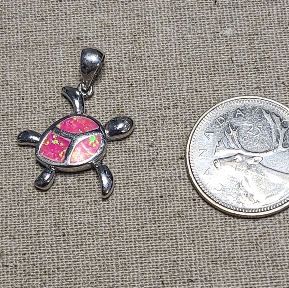 Lot of 2 Pink Opal Pendants ~ Turtle & Octapus - Picture 5 of 7